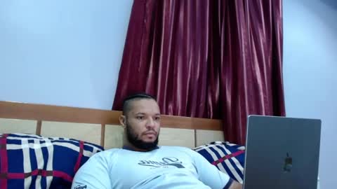 Snapshot of 0_kingsley chatting on December 22, 11:09 pm Kingsley online show from December 22, 11:09 pm