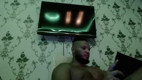 Snapshot of 0_kingsley chatting on January 8, 7:13 pm Kingsley online show from January 8, 7:13 pm