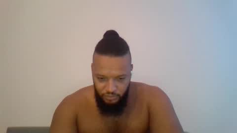 Snapshot of 0_kingsley chatting on October 12, 10:44 pm Kingsley online show from October 12, 10:44 pm