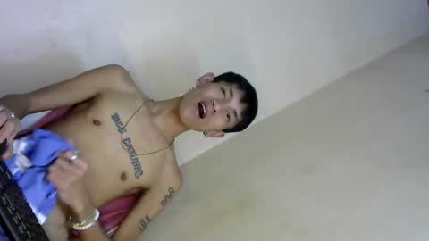 Snapshot of 0cir_asiansatisfy chatting on December 20, 2:37 pm RICK online show from December 20, 2:37 pm