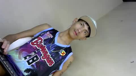 Snapshot of 0cir_asiansatisfy chatting on December 15, 12:51 am RICK online show from December 15, 12:51 am