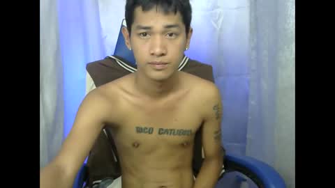 Snapshot of 0cir_asiansatisfy chatting on October 15, 3:43 am RICK online show from October 15, 3:43 am