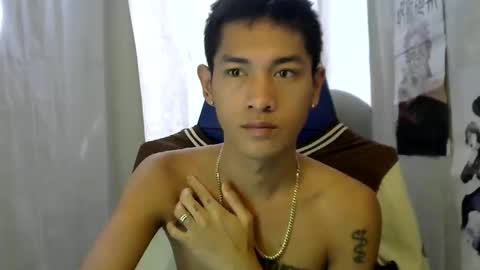 Snapshot of 0cir_asiansatisfy chatting on October 4, 12:52 am RICK online show from October 4, 12:52 am
