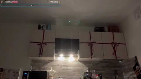 Lance online show from January 8, 5:19 pm