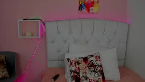 18candy online show from April 20, 12:08 pm