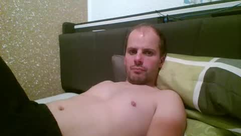 Snapshot of 19berni91 chatting on October 13, 6:21 pm berni online show from October 13, 6:21 pm