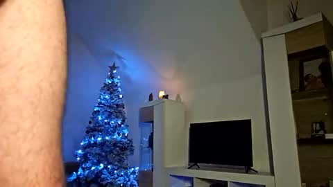 Snapshot of 1blowjobqueen1 chatting on January 9, 10:41 pm Queen  King online show from January 9, 10:41 pm