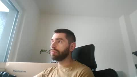 kam online show from December 10, 7:26 am