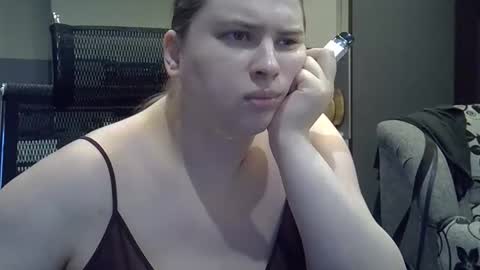 1LINDSEY1 online show from September 17, 6:11 pm