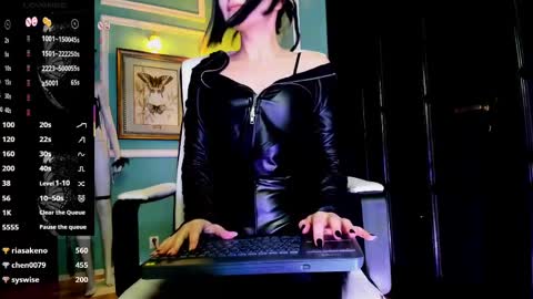 Moona  online show from March 9, 9:03 pm