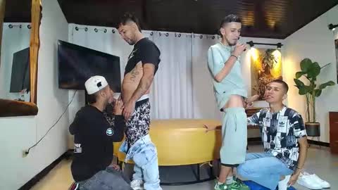 pushman online show from April 18, 12:18 pm