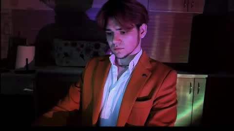 1roberttt online show from October 15, 11:59 pm