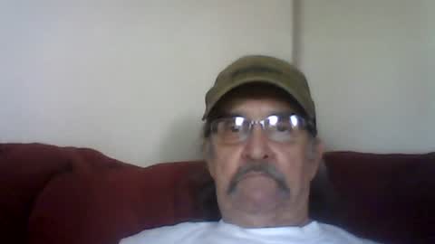 1valentine online show from August 3, 5:52 pm