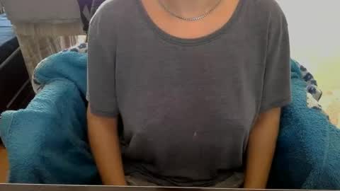 1your_hot_girls online show from February 24, 10:37 am