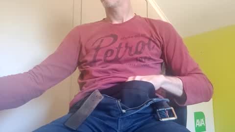 22_acacia_avenue online show from March 5, 11:19 am