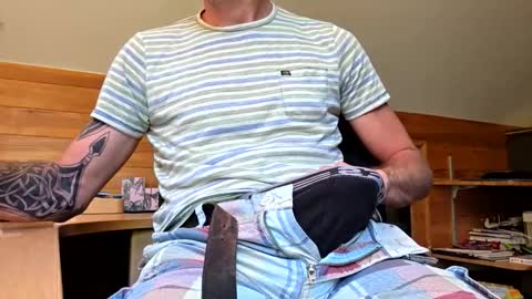 22_acacia_avenue online show from May 26, 9:59 am