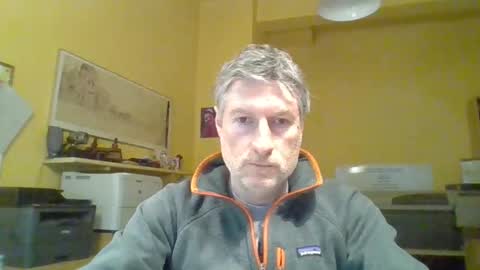Snapshot of 22esserre chatting on February 17, 4:28 pm 22esserre online show from February 17, 4:28 pm