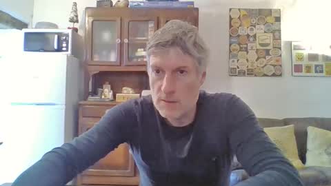 22esserre online show from April 8, 11:35 am