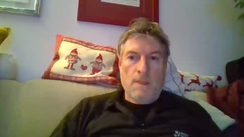 Snapshot of 22esserre chatting on February 17, 10:49 pm 22esserre online show from February 17, 10:49 pm