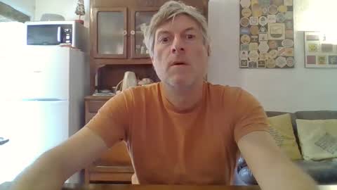 Snapshot of 22esserre chatting on September 30, 11:42 am 22esserre online show from September 30, 11:42 am
