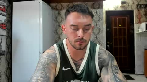 2sexymuscles online show from June 13, 7:57 pm