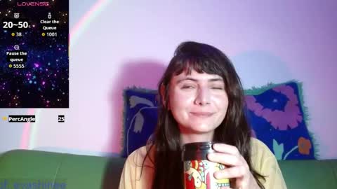 Eva online show from May 14, 9:02 pm
