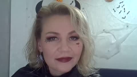 3susie online show from November 1, 12:59 pm