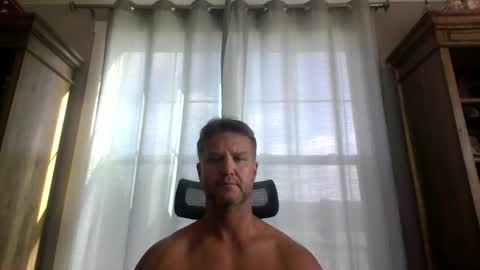 Snapshot of 45andfit chatting on September 18, 1:26 pm 45andfit online show from September 18, 1:26 pm