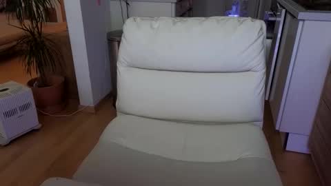 4rjun4 online show from October 17, 7:01 am