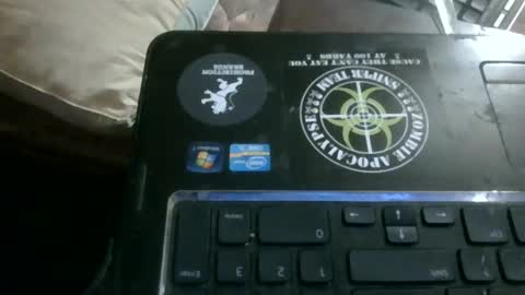 Snapshot of 69sextoyboy69 chatting on October 18, 11:25 am 69sextoyboy69 online show from October 18, 11:25 am