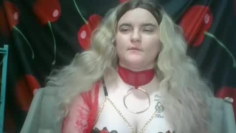 6redhotbunnie9 online show from November 17, 4:26 am