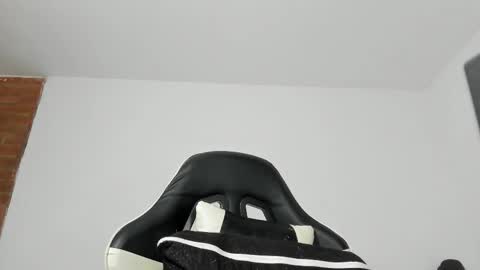    online show from December 19, 9:10 pm