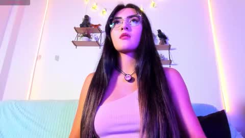 Snapshot of 77neferkitty77 chatting on October 9, 12:27 am online show from October 9, 12:27 am