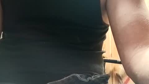 8inchwyteboi online show from October 28, 6:03 am