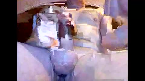 Snapshot of 8x_larry_x8 chatting on October 10, 9:52 pm Invictus hornydad online show from October 10, 9:52 pm