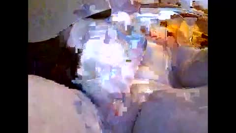 Snapshot of 8x_larry_x8 chatting on September 22, 12:15 am Invictus hornydad online show from September 22, 12:15 am