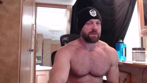 9 fat inches online show from March 7, 8:00 pm