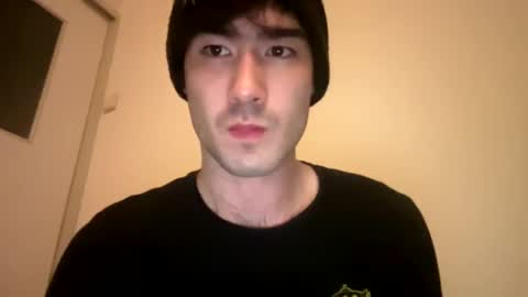 9thislandd online show from February 25, 5:30 pm