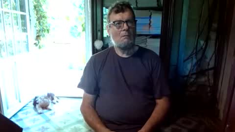 _123_voyeur_ online show from May 8, 10:43 am