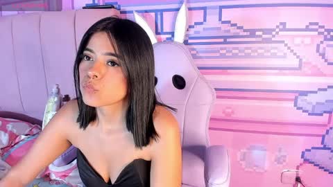 Snapshot of _18alice chatting on October 17, 3:21 am Alice online show from October 17, 3:21 am