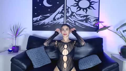 Maia  Martin online show from May 20, 5:41 pm