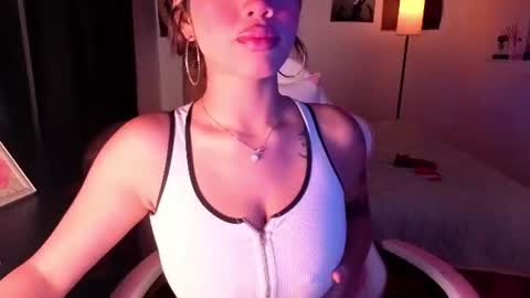 abigaill online show from July 25, 7:17 am