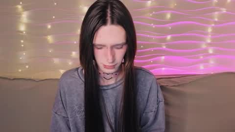 adrian online show from February 18, 5:29 am