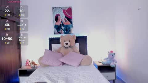 _alana_grey_ online show from May 6, 1:06 pm