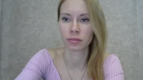 _alex1819 online show from April 3, 7:26 am