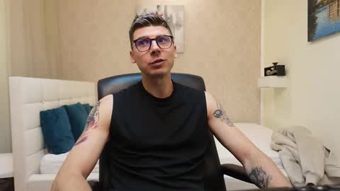 Alex online show from October 30, 3:40 am