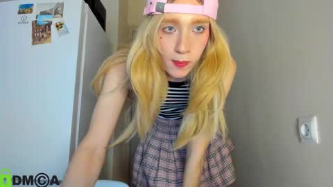 Snapshot of _alice_kitty chatting on December 29, 12:01 pm Gaylord online show from December 29, 12:01 pm