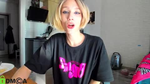 Snapshot of _alice_kitty chatting on October 2, 9:41 am Gaylord online show from October 2, 9:41 am