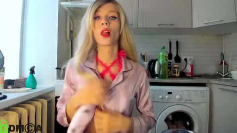 Snapshot of _alice_kitty chatting on February 3, 9:41 am Gaylord online show from February 3, 9:41 am