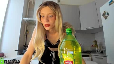 Snapshot of _alice_kitty chatting on January 13, 8:58 am Gaylord online show from January 13, 8:58 am